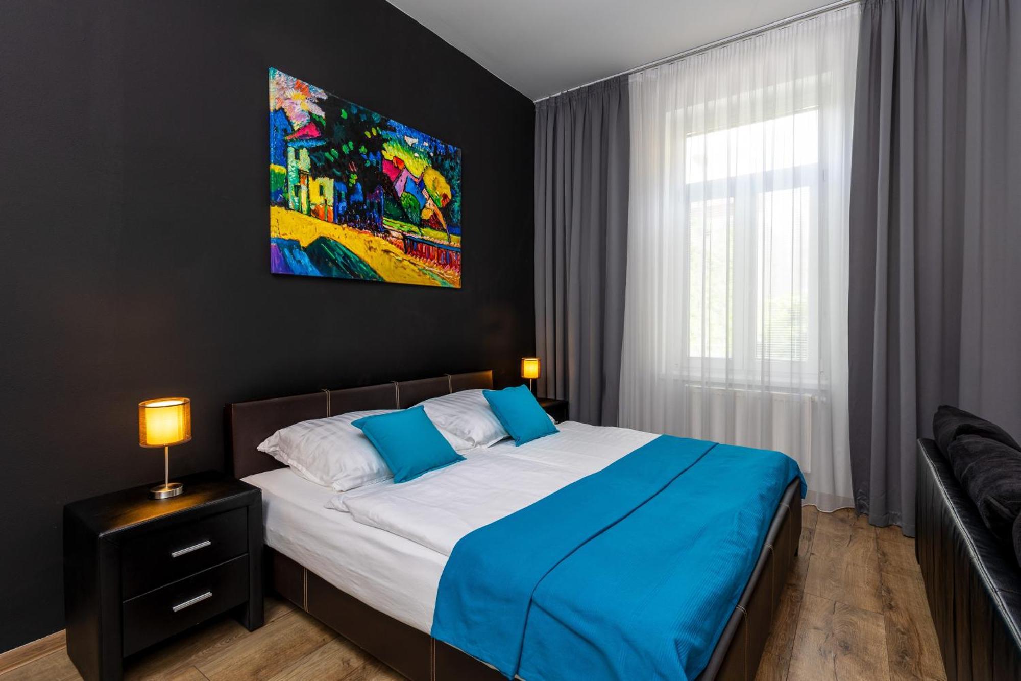 Skackava - Beautiful New Apartment In Direct Centrum, 24H Self Check-In Banská Bystrica Dış mekan fotoğraf